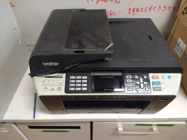 Imprimante brother MFC-6490CW